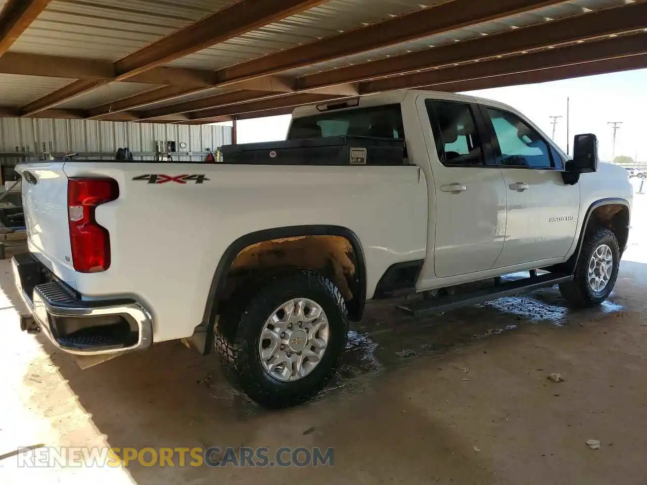 3 Photograph of a damaged car 1GC5YNE75NF324650 CHEVROLET SILVERADO 2022