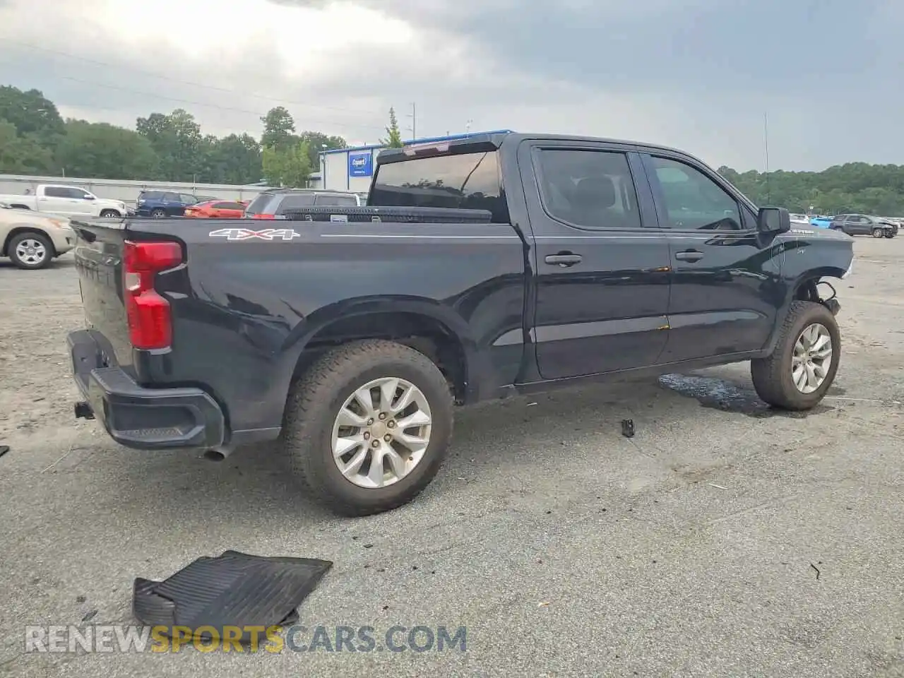 3 Photograph of a damaged car 1GCPDBEKXNZ537731 CHEVROLET SILVERADO 2022