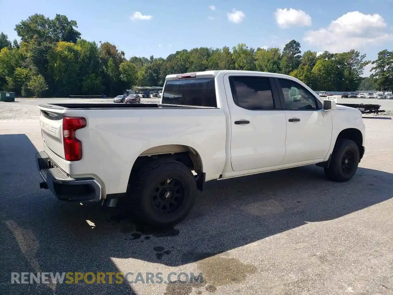 3 Фотография поврежденного автомобиля 1GCPWAED8NZ208256 CHEVROLET SILVERADO 2022