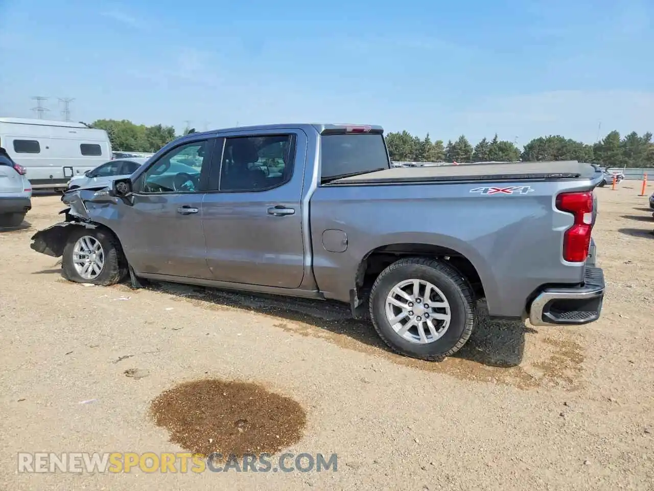 2 Photograph of a damaged car 1GCPYJEK4NZ191626 CHEVROLET SILVERADO 2022