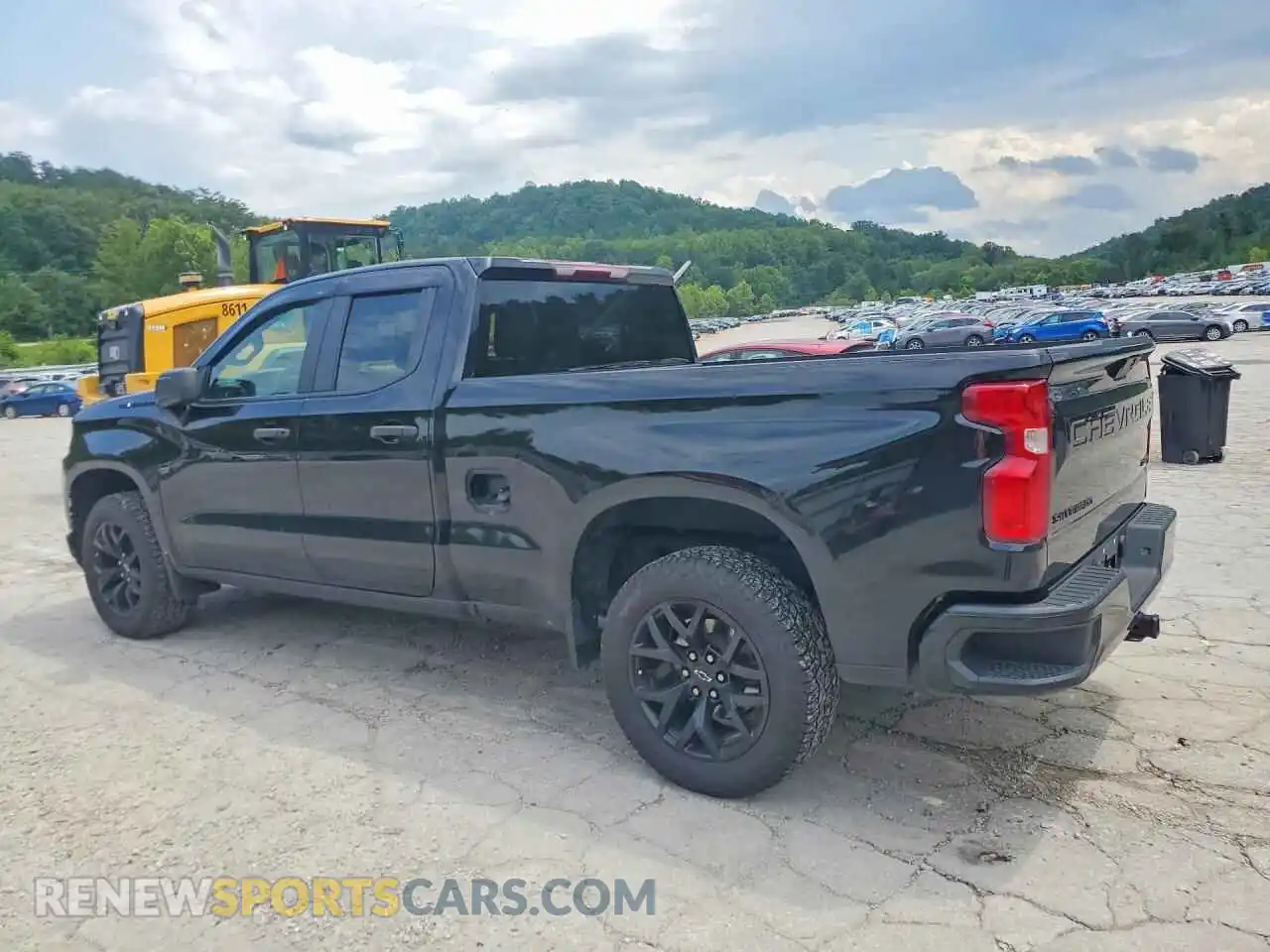 2 Photograph of a damaged car 1GCRYBEKXNZ204782 CHEVROLET SILVERADO 2022