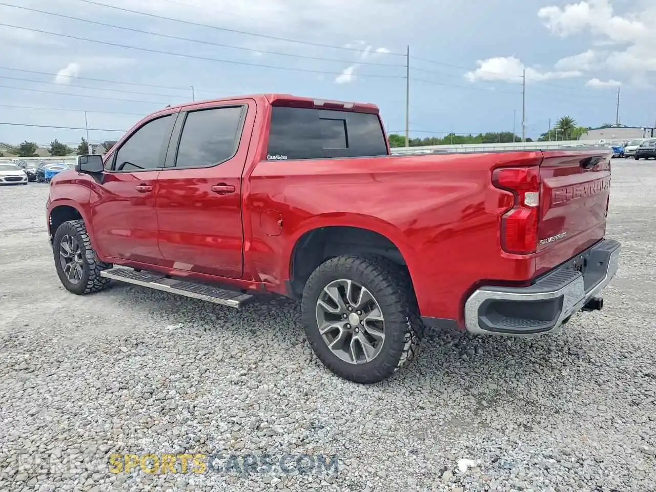 2 fotografías del automóvil dañado 1GCUDDED0NZ516791 CHEVROLET SILVERADO 2022