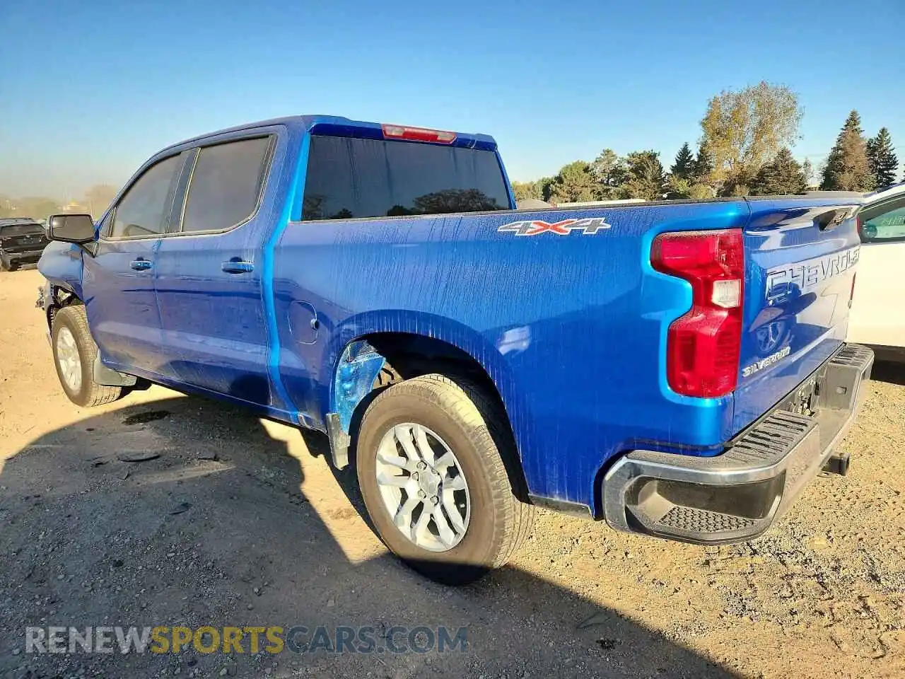 2 Photograph of a damaged car 1GCUDDED3NZ533925 CHEVROLET SILVERADO 2022