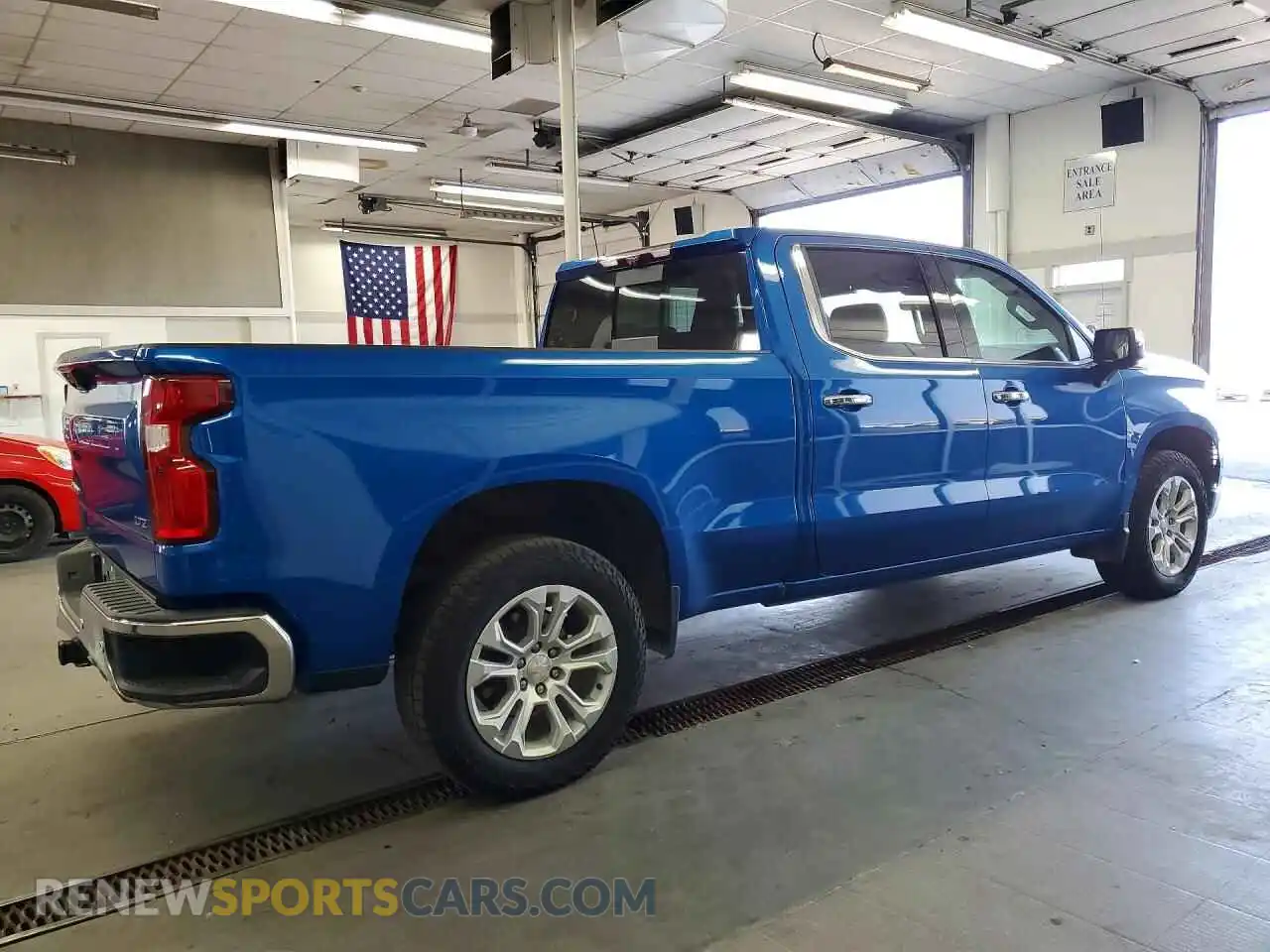 3 Photograph of a damaged car 1GCUDGED4NZ544014 CHEVROLET SILVERADO 2022