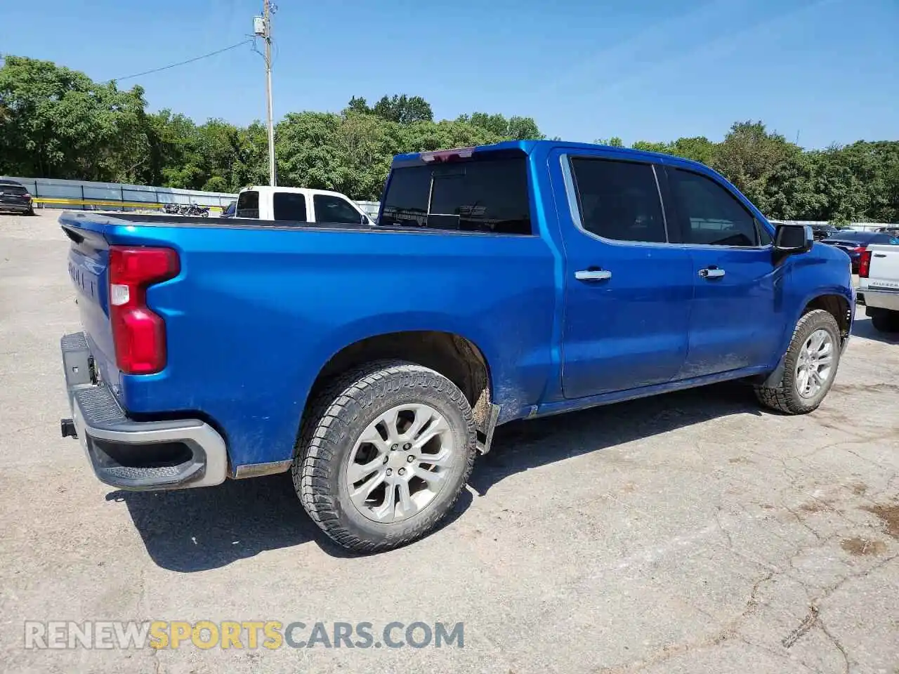 3 Photograph of a damaged car 1GCUDGED6NZ608974 CHEVROLET SILVERADO 2022