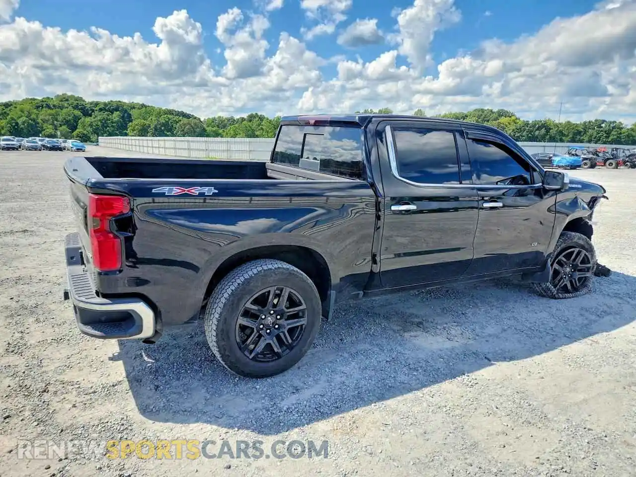 3 Photograph of a damaged car 1GCUDGED8NZ537762 CHEVROLET SILVERADO 2022