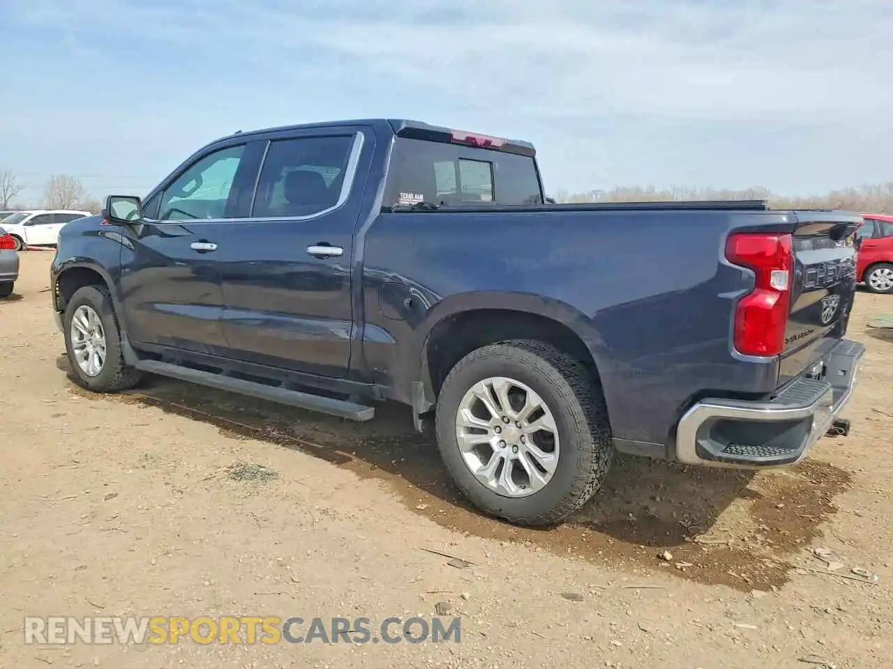 2 Photograph of a damaged car 1GCUDGET0NZ536399 CHEVROLET SILVERADO 2022
