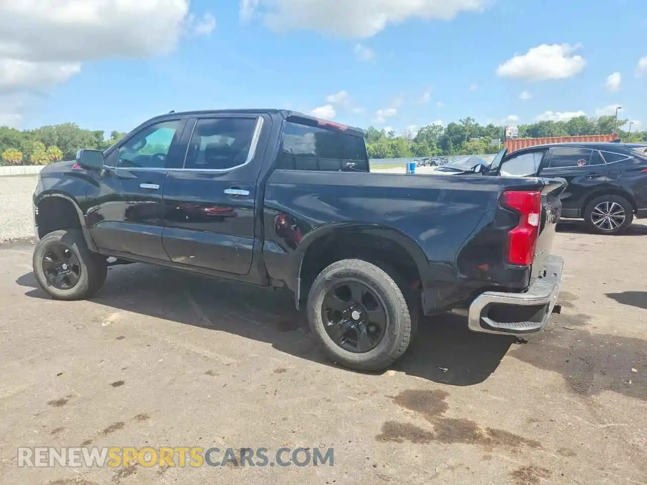 2 Photograph of a damaged car 1GCUDGET3NZ634648 CHEVROLET SILVERADO 2022