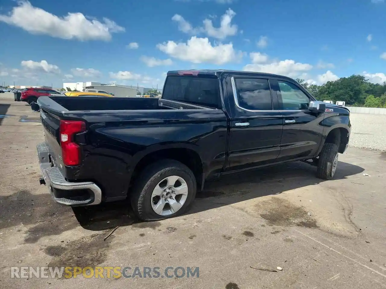 3 Photograph of a damaged car 1GCUDGET3NZ634648 CHEVROLET SILVERADO 2022
