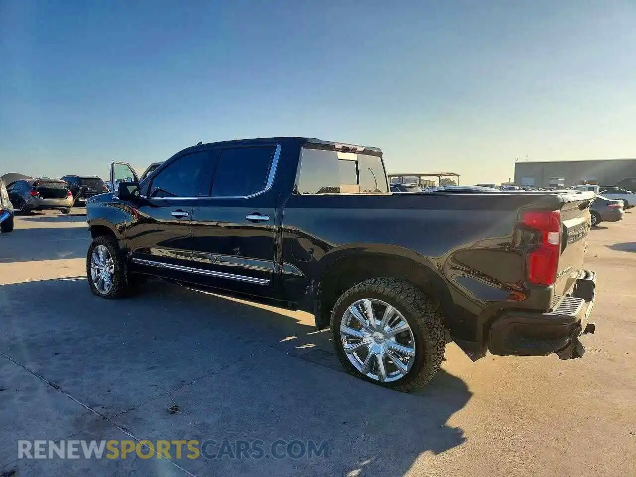 2 Photograph of a damaged car 1GCUDJEL4NZ595890 CHEVROLET SILVERADO 2022