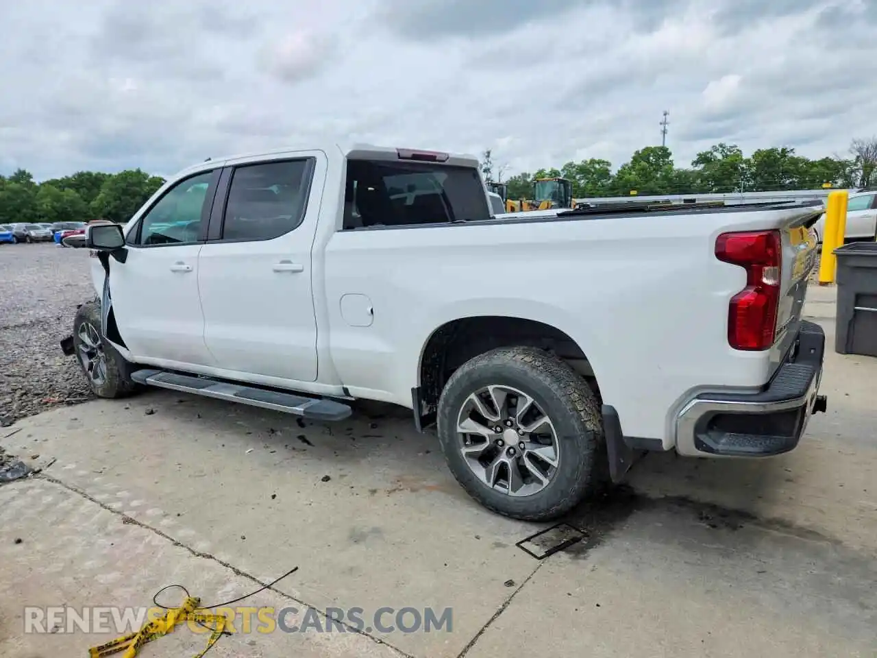 2 Photograph of a damaged car 1GCUYDED3NZ205845 CHEVROLET SILVERADO 2022