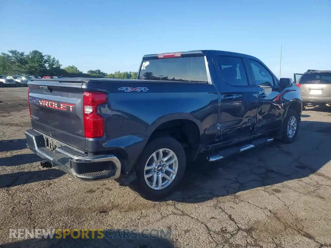 3 Photograph of a damaged car 1GCUYDED9NZ196536 CHEVROLET SILVERADO 2022