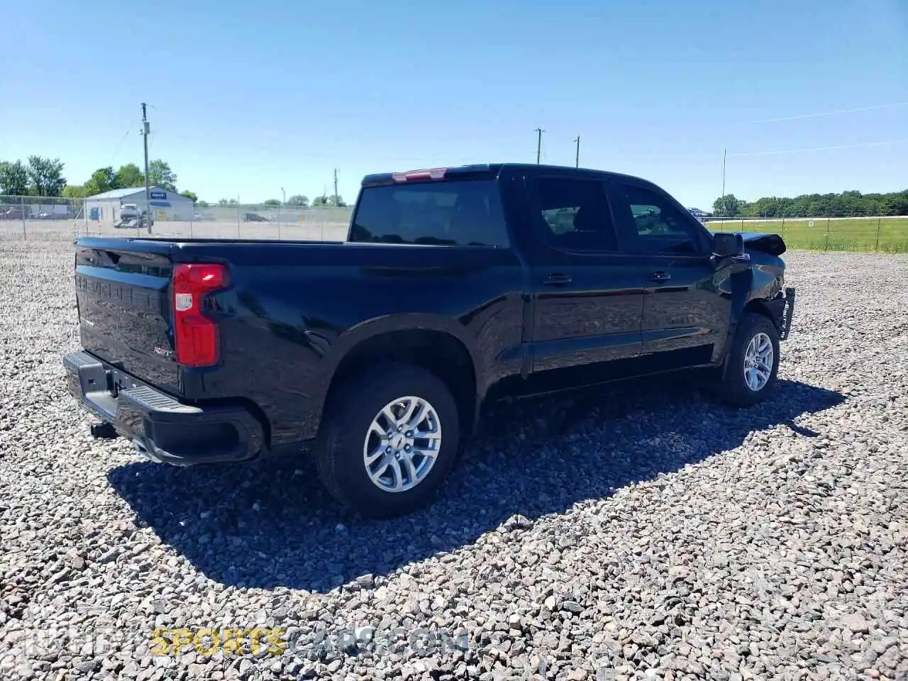 3 fotografías del automóvil dañado 1GCUYEED6NZ219941 CHEVROLET SILVERADO 2022