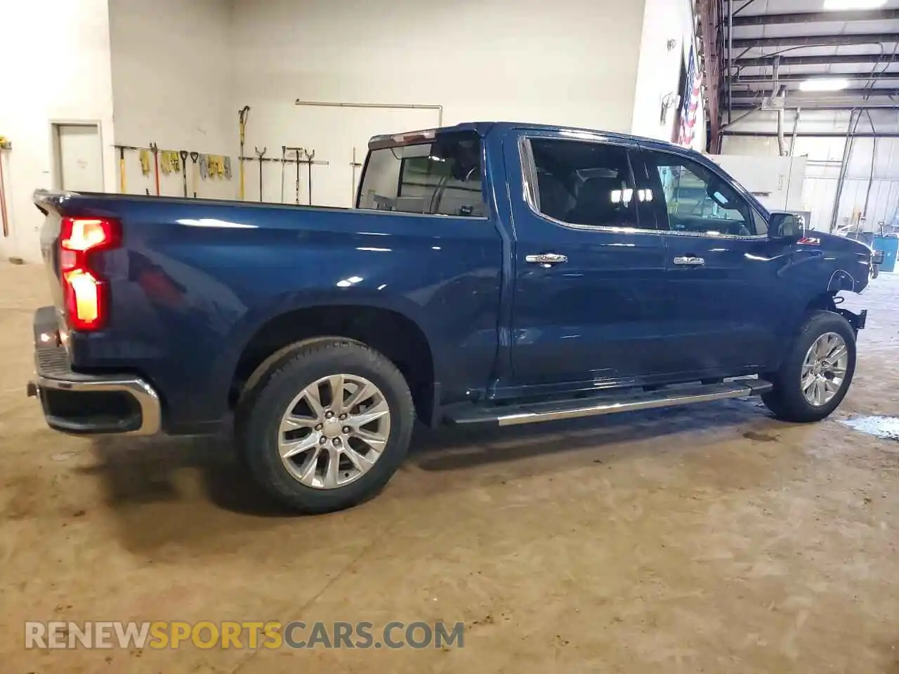 3 fotografías del automóvil dañado 1GCUYGED2NZ117970 CHEVROLET SILVERADO 2022