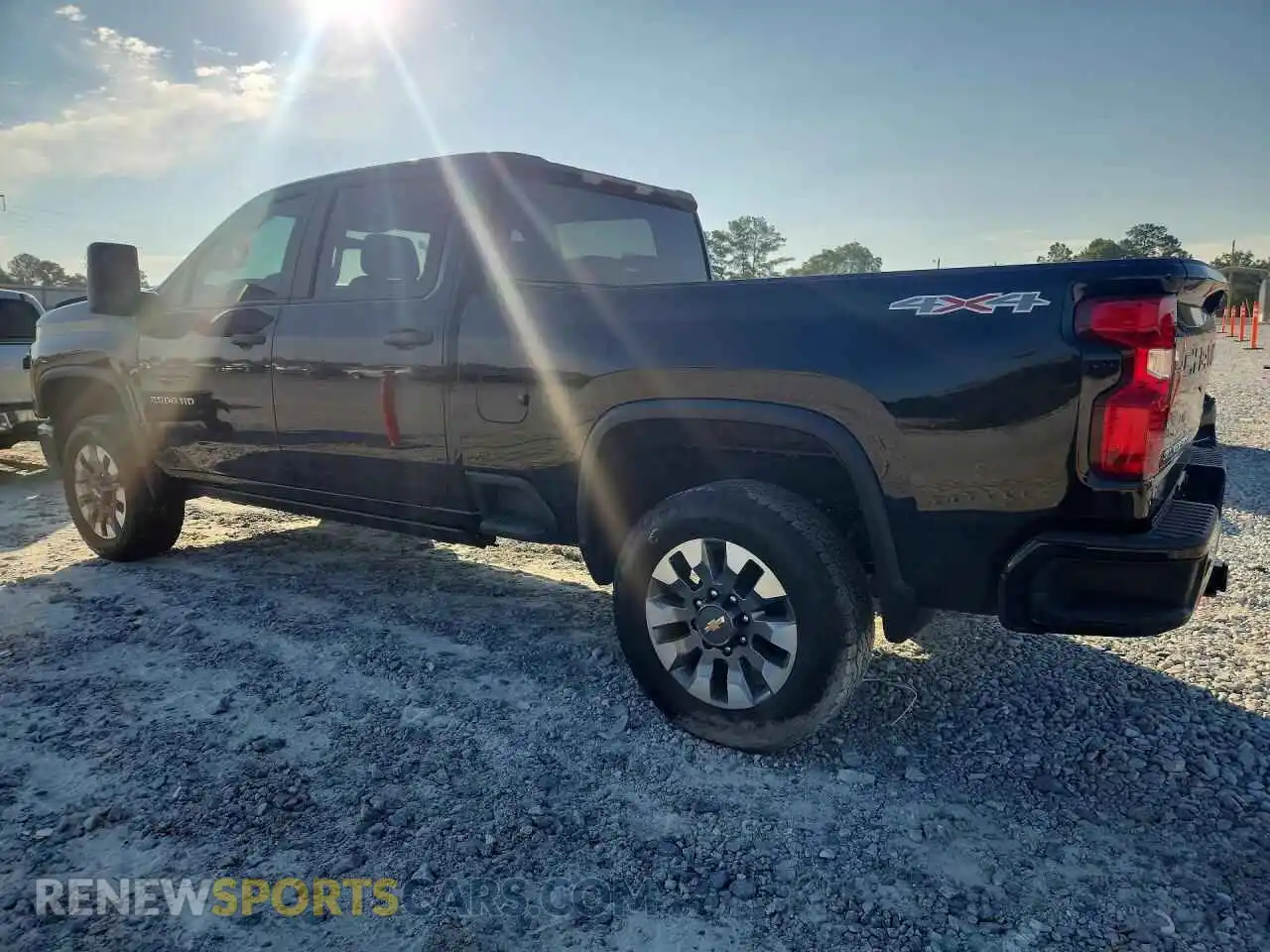 2 Photograph of a damaged car 2GC4YME70N1225294 CHEVROLET SILVERADO 2022