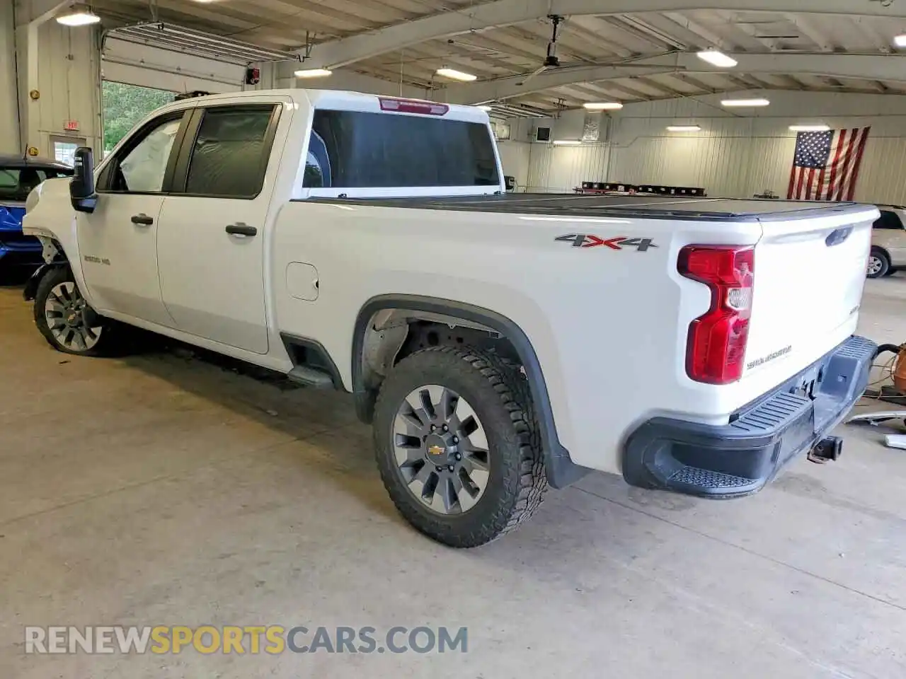 2 fotografías del automóvil dañado 2GC4YME74N1237075 CHEVROLET SILVERADO 2022