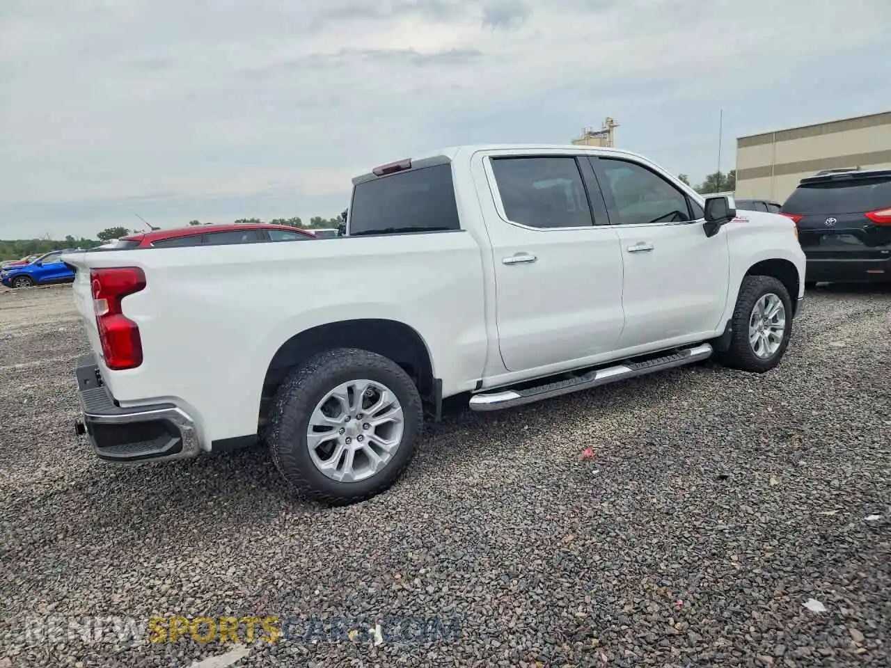 3 fotografías del automóvil dañado 2GCUDGED4N1517985 CHEVROLET SILVERADO 2022