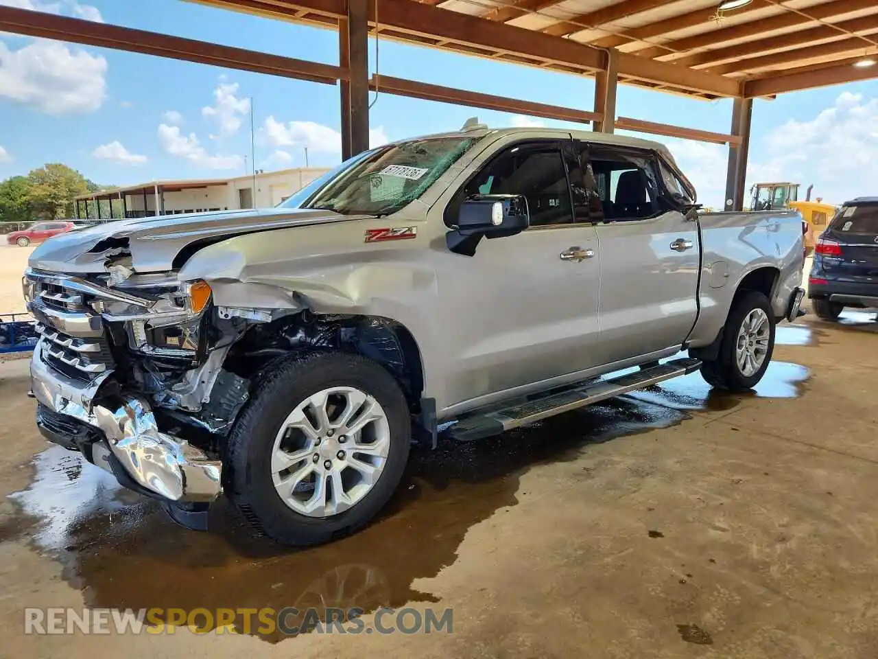 1 Photograph of a damaged car 2GCUDGED9N1502432 CHEVROLET SILVERADO 2022