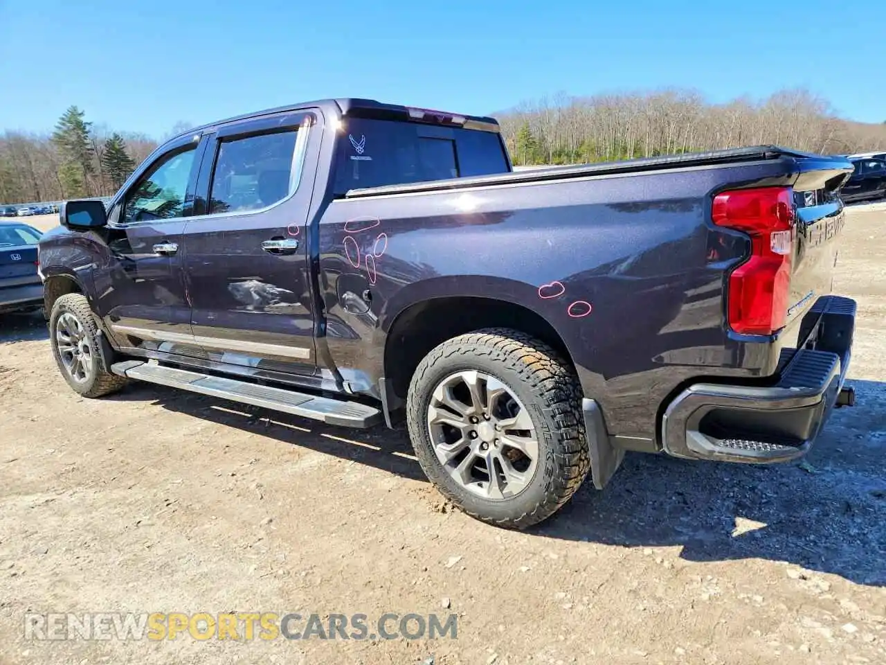 2 Photograph of a damaged car 2GCUDJEDXN1502422 CHEVROLET SILVERADO 2022