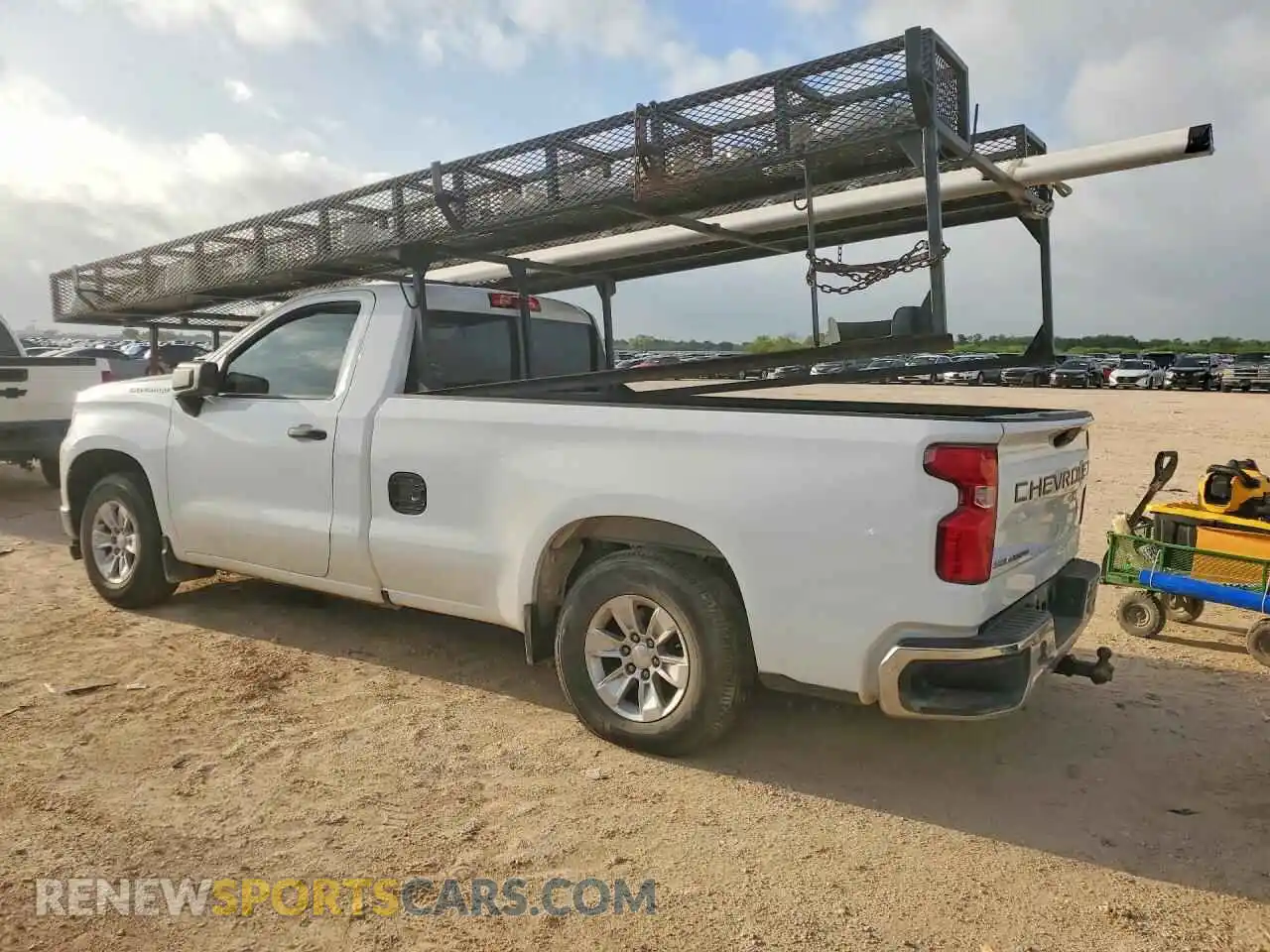 2 Photograph of a damaged car 3GCNAAED2NG534611 CHEVROLET SILVERADO 2022