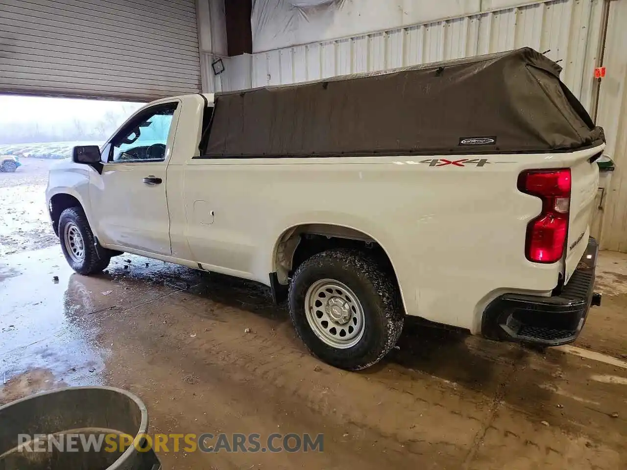 2 Photograph of a damaged car 3GCNDAEK6NG688292 CHEVROLET SILVERADO 2022