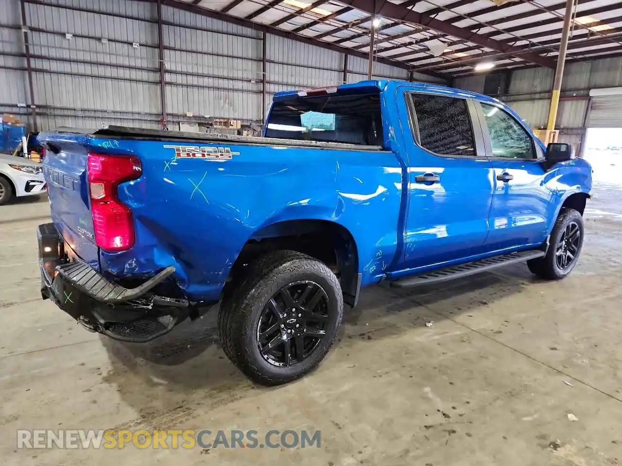 3 Photograph of a damaged car 3GCPDCED9NG664185 CHEVROLET SILVERADO 2022