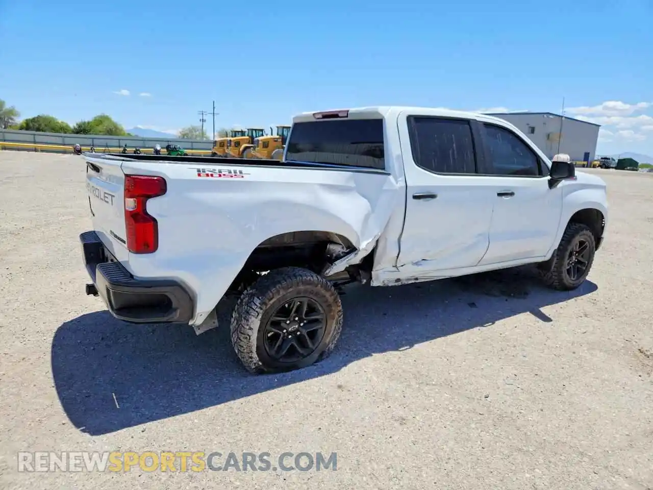 3 Photograph of a damaged car 3GCPDCEK5NG650444 CHEVROLET SILVERADO 2022