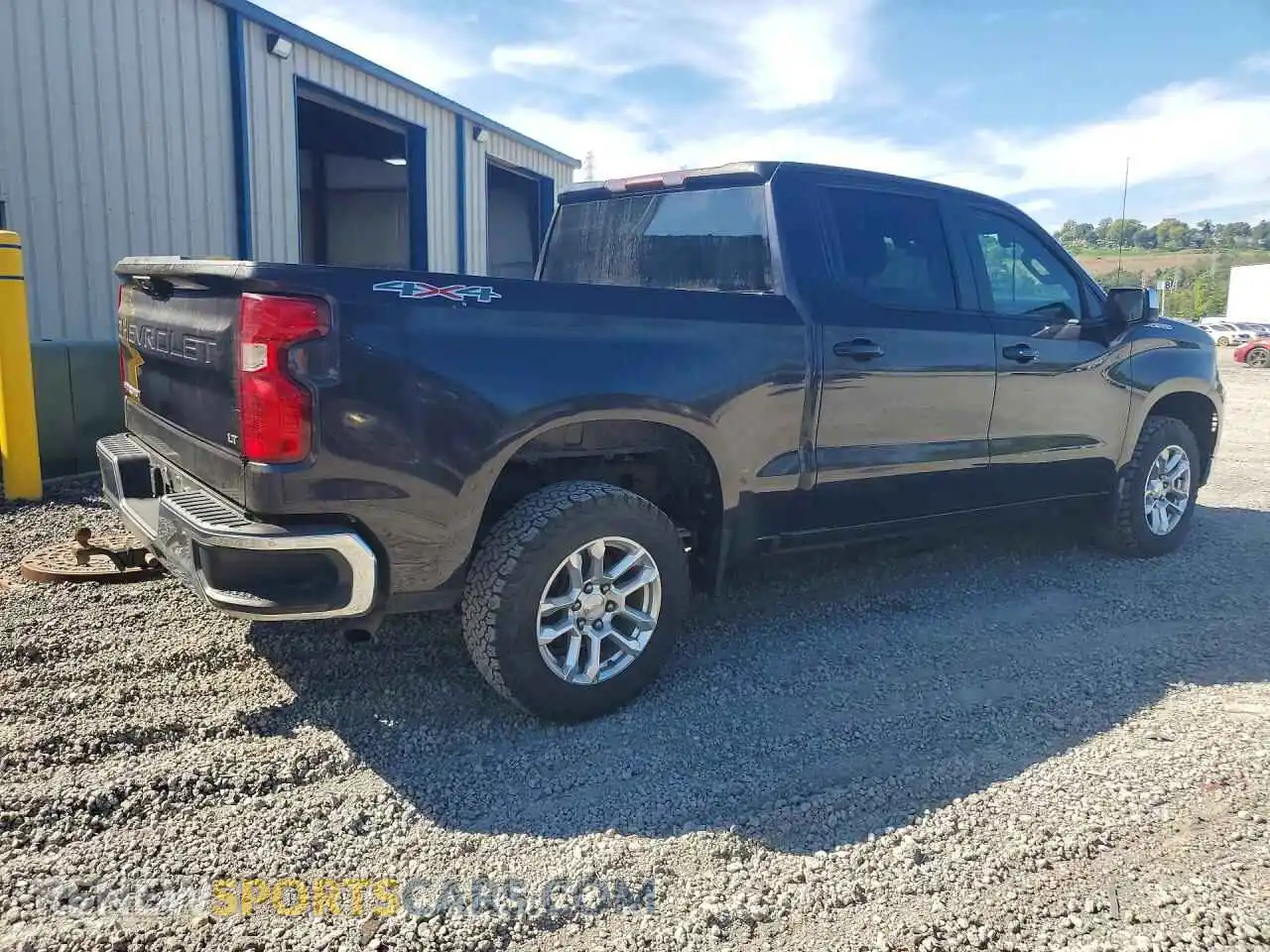3 Photograph of a damaged car 3GCPDKEK6NG563808 CHEVROLET SILVERADO 2022