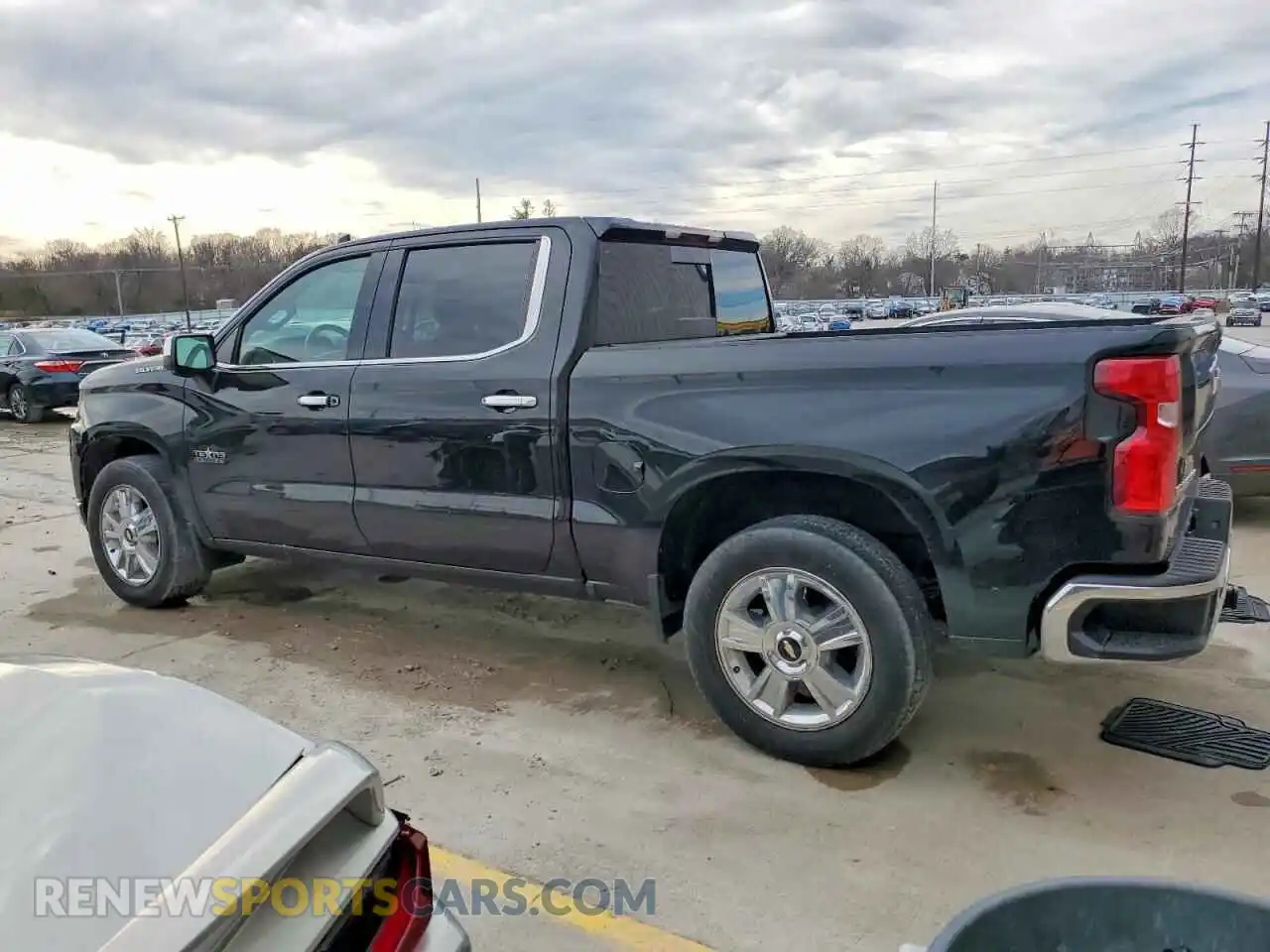 2 Photograph of a damaged car 3GCPWEED6NG205055 CHEVROLET SILVERADO 2022