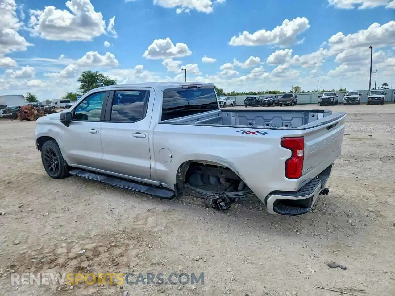 2 Photograph of a damaged car 3GCUDEED4NG620111 CHEVROLET SILVERADO 2022