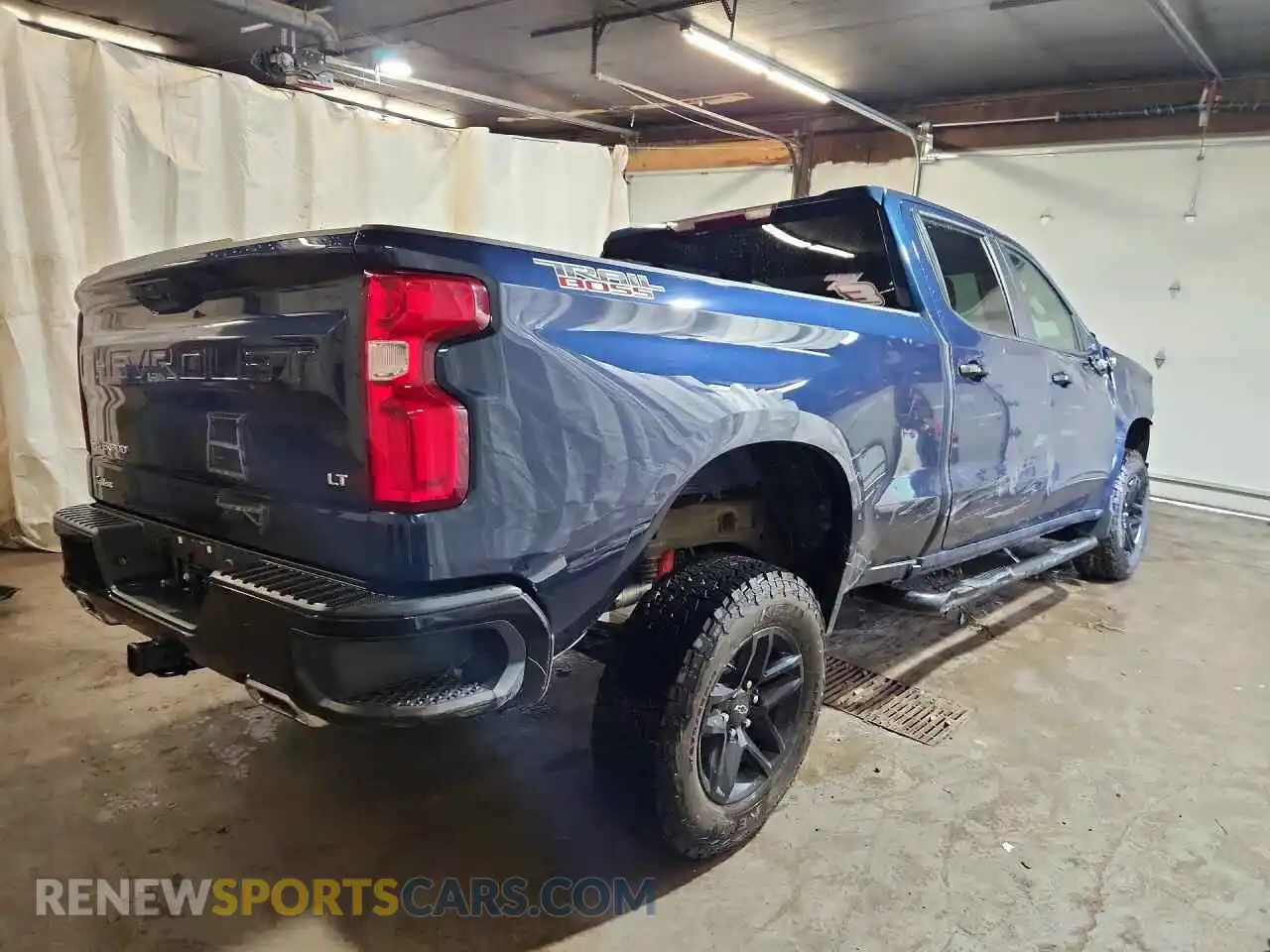 3 Photograph of a damaged car 3GCUDFED0NG651314 CHEVROLET SILVERADO 2022