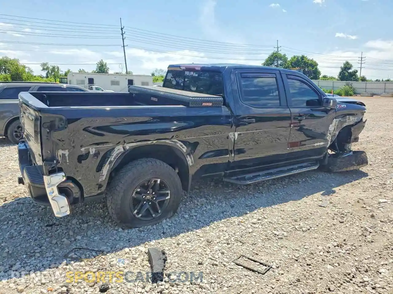 3 Фотография поврежденного автомобиля 3GCUDFED2NG635132 CHEVROLET SILVERADO 2022