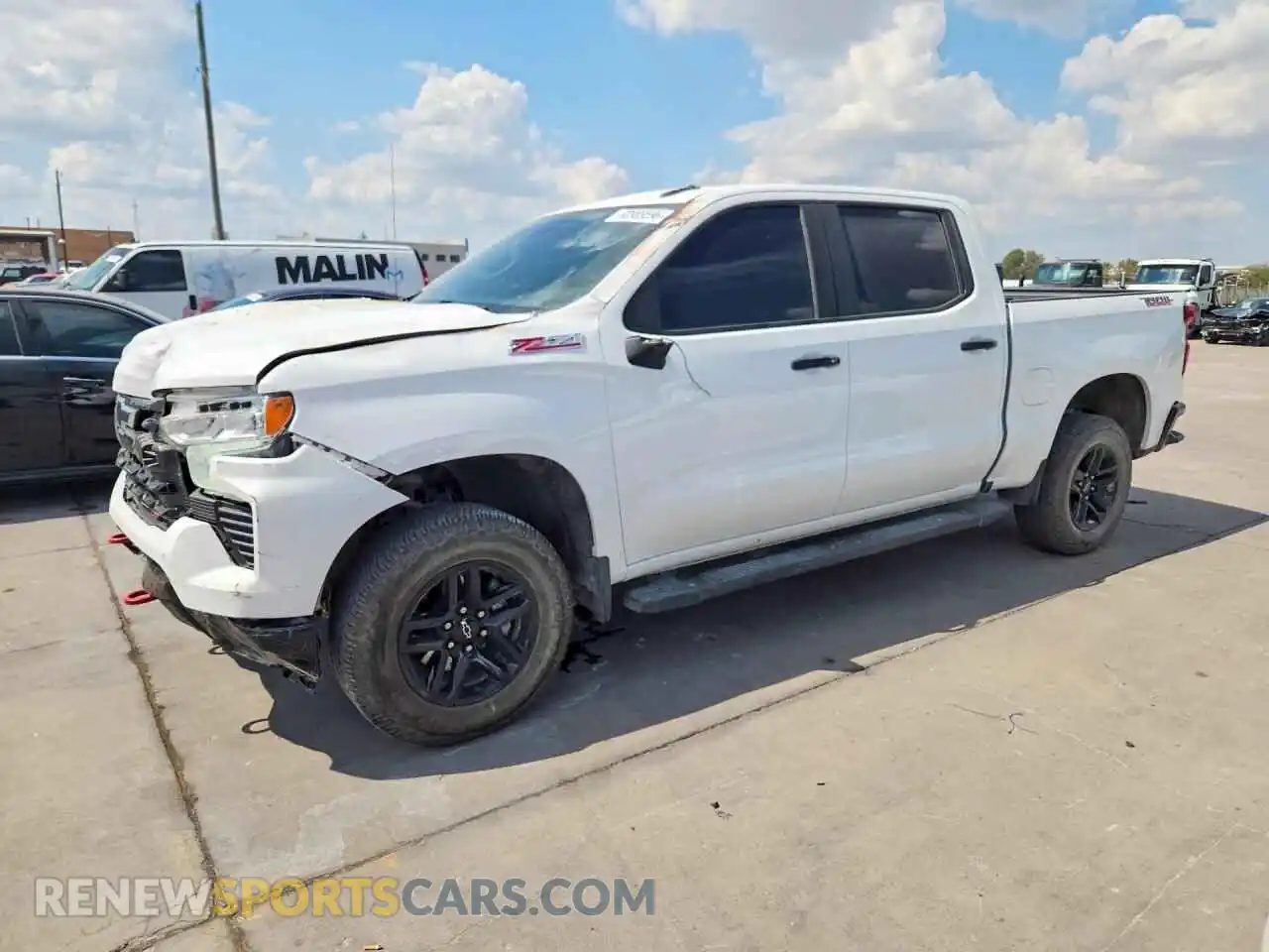 1 Photograph of a damaged car 3GCUDFEDXNG626467 CHEVROLET SILVERADO 2022