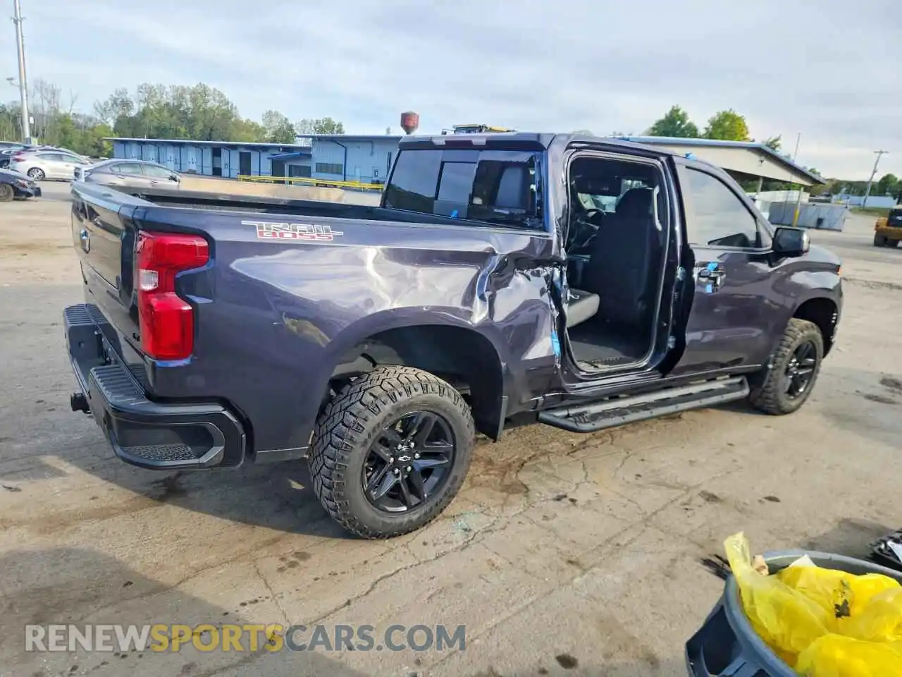 3 Photograph of a damaged car 3GCUDFEDXNG650879 CHEVROLET SILVERADO 2022