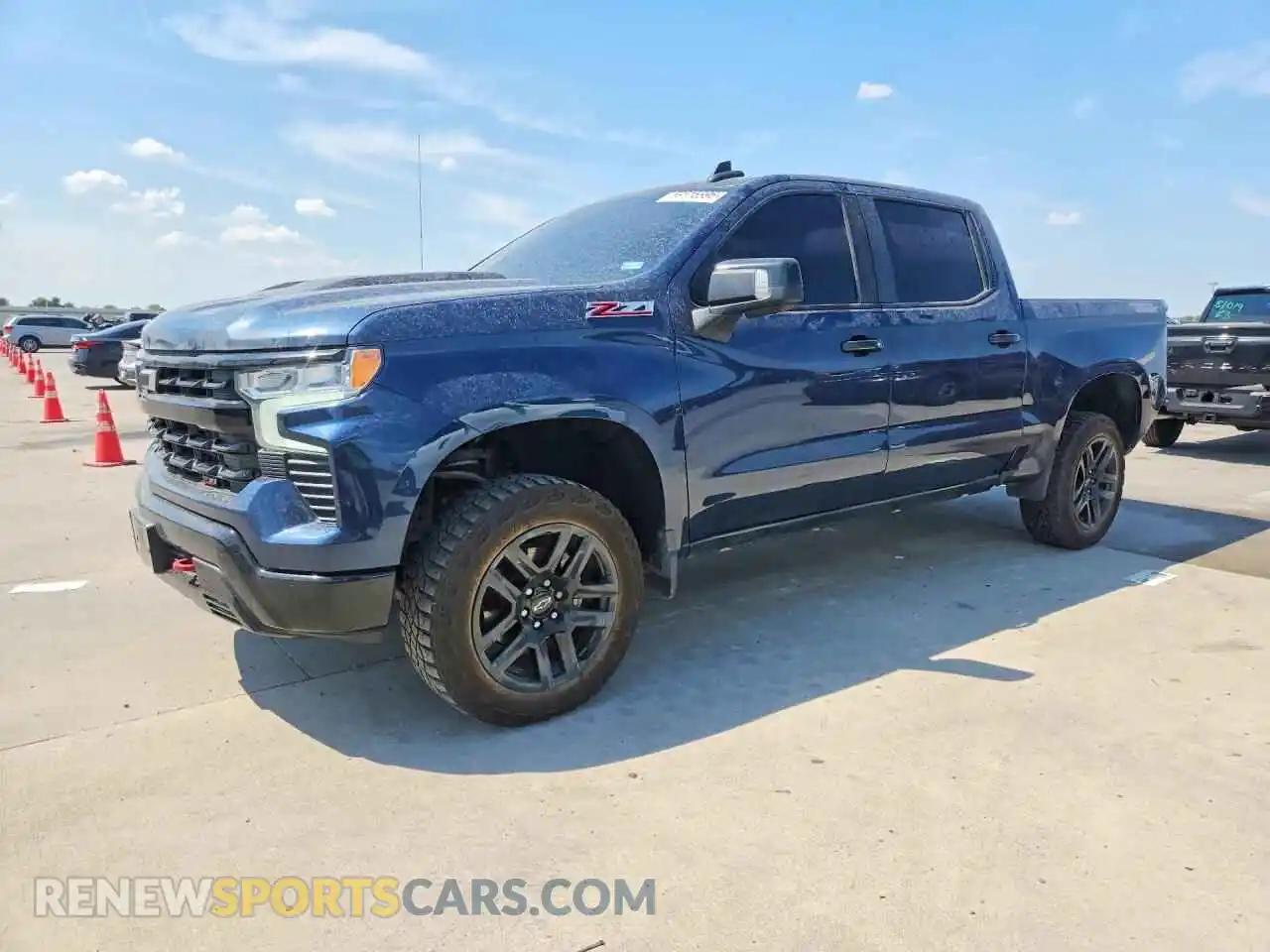 1 Фотография поврежденного автомобиля 3GCUDFEDXNG677693 CHEVROLET SILVERADO 2022