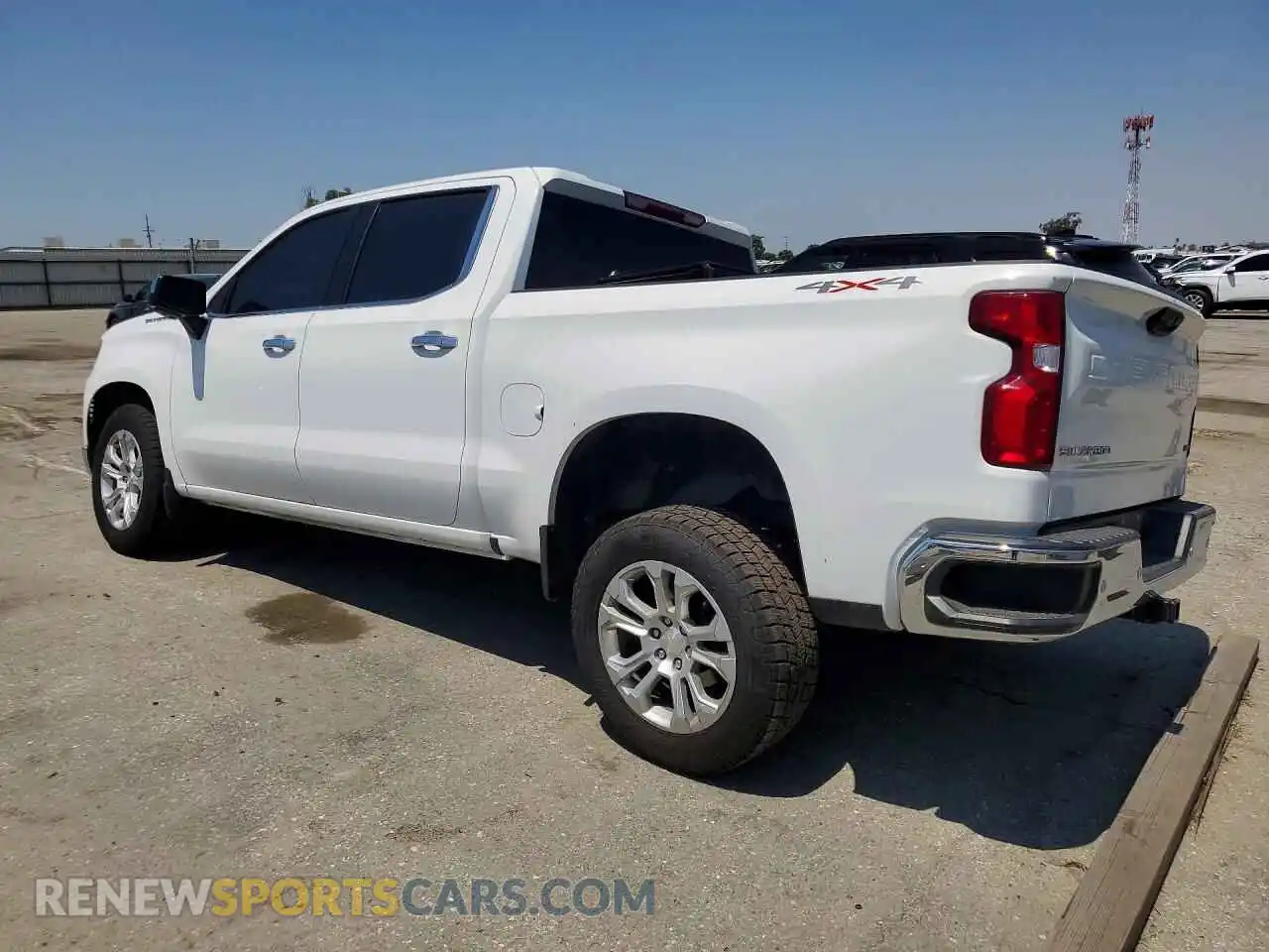 2 Photograph of a damaged car 3GCUDGED6NG518367 CHEVROLET SILVERADO 2022