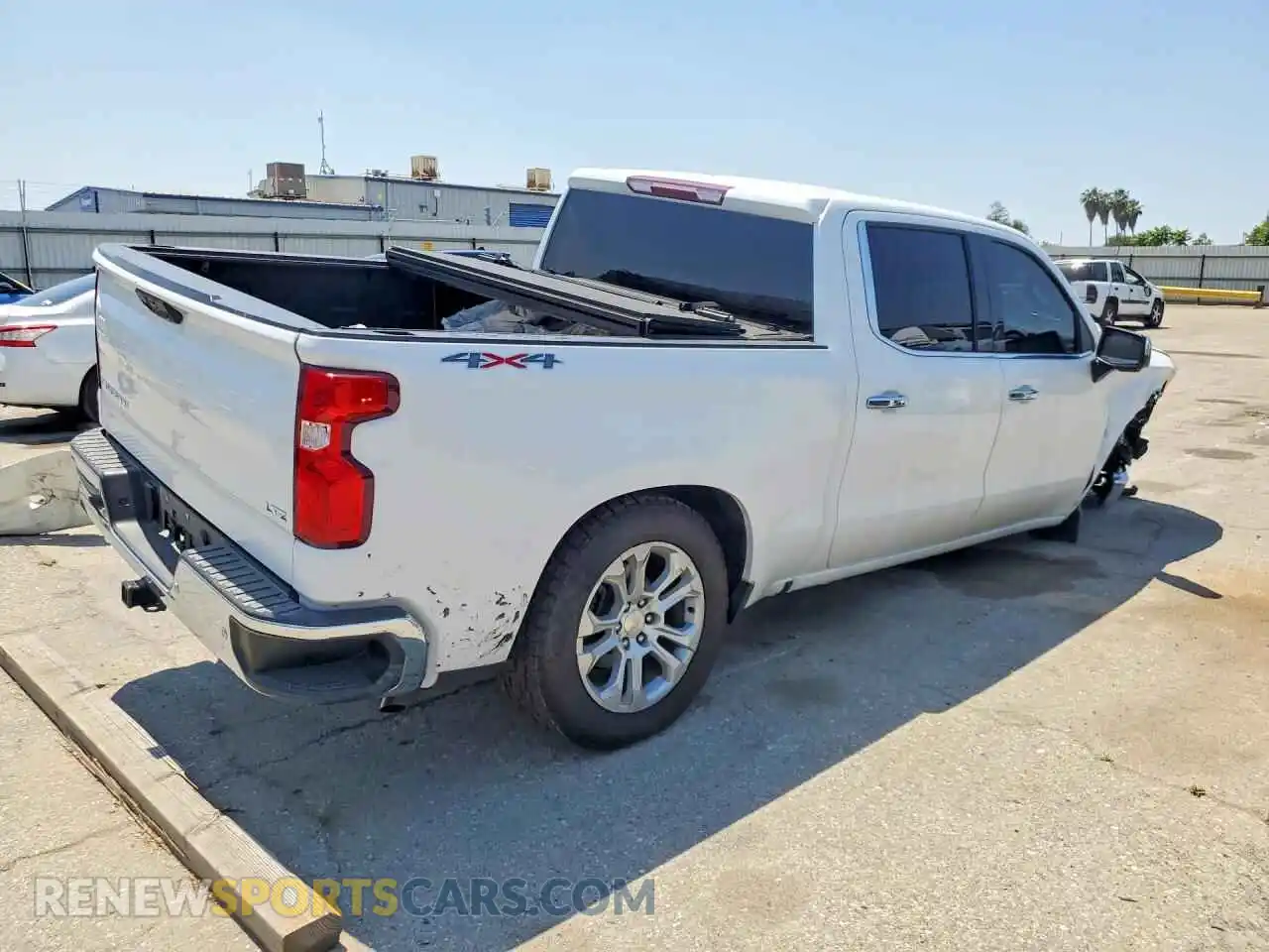 3 Photograph of a damaged car 3GCUDGED6NG518367 CHEVROLET SILVERADO 2022