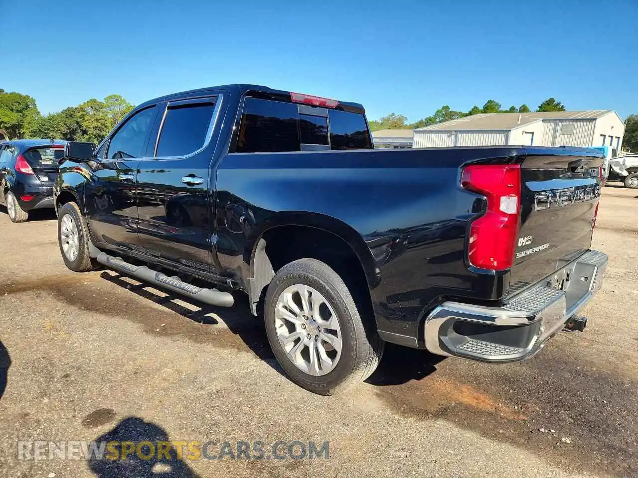 2 Photograph of a damaged car 3GCUDGEL8NG507703 CHEVROLET SILVERADO 2022
