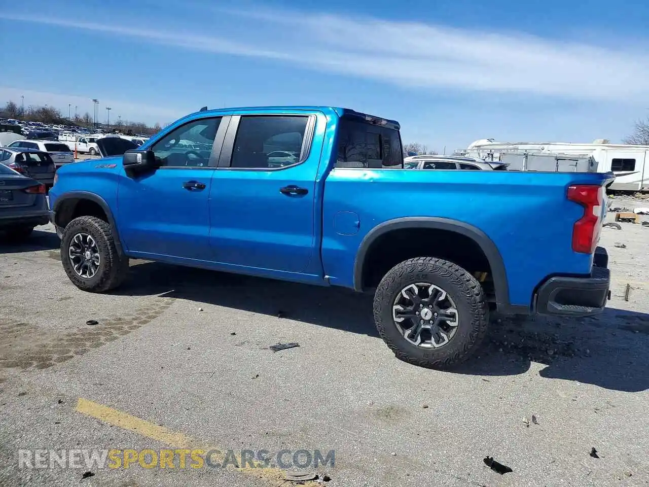 2 Photograph of a damaged car 3GCUDHEL4NG578239 CHEVROLET SILVERADO 2022