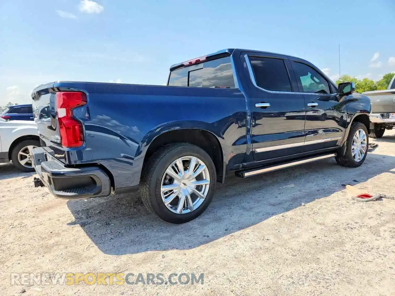 3 Photograph of a damaged car 3GCUDJEL4NG578510 CHEVROLET SILVERADO 2022