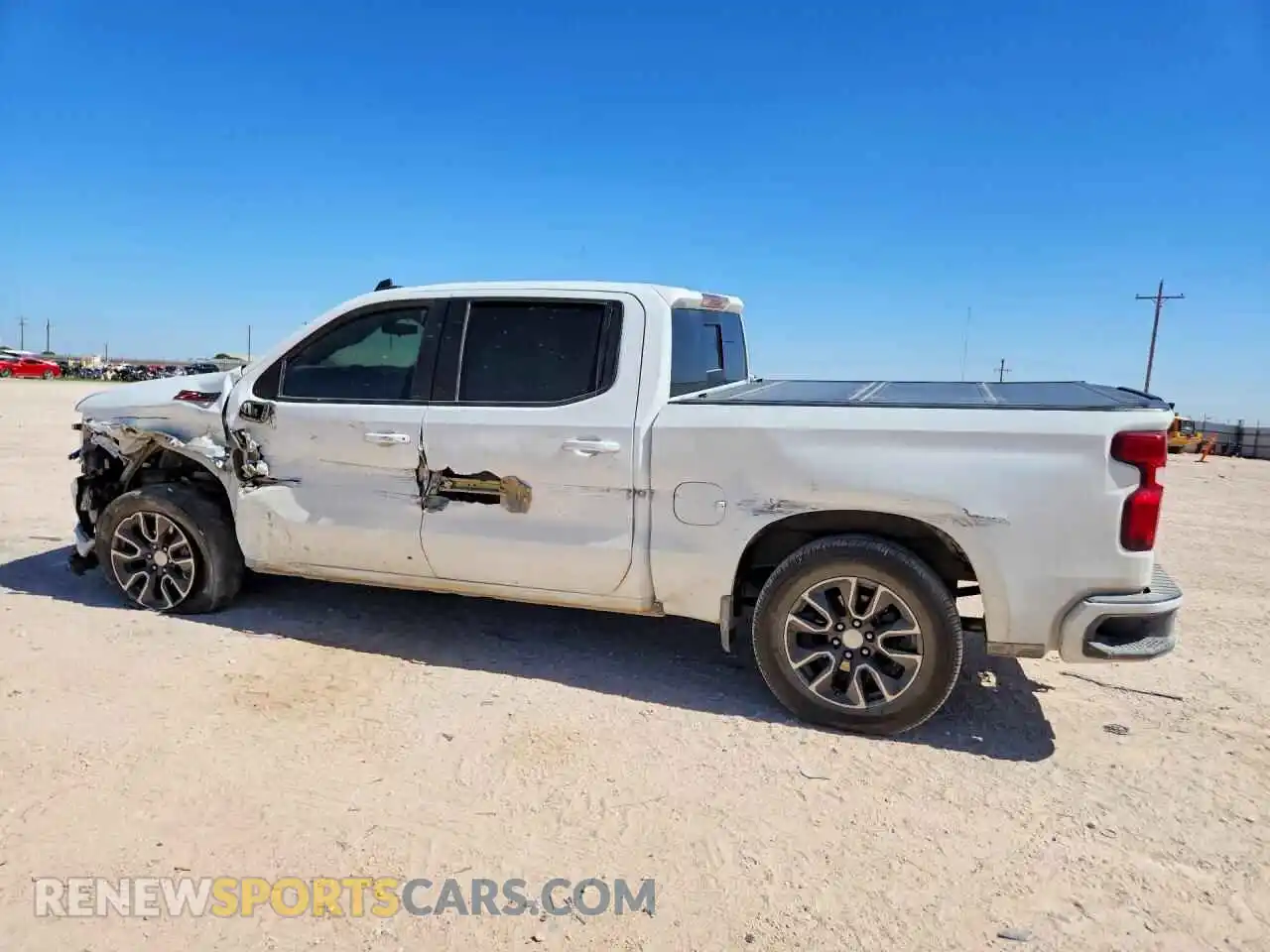 2 Photograph of a damaged car 3GCUYDED2NG125291 CHEVROLET SILVERADO 2022