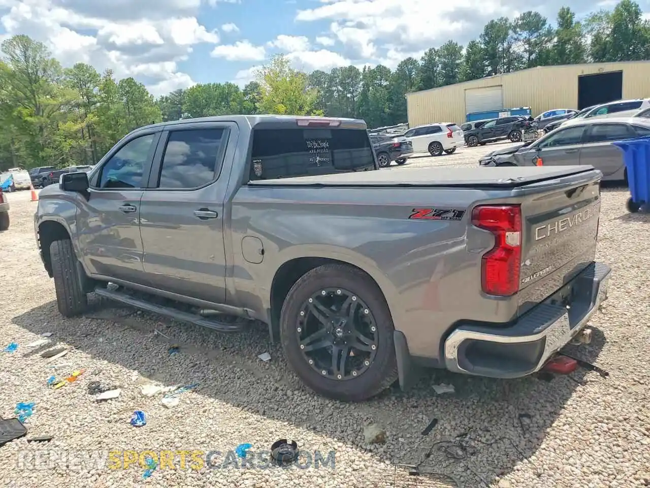 2 Photograph of a damaged car 3GCUYDEDXNG157891 CHEVROLET SILVERADO 2022