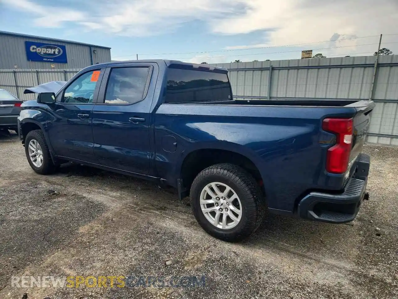 2 Photograph of a damaged car 3GCUYEED7NG215154 CHEVROLET SILVERADO 2022
