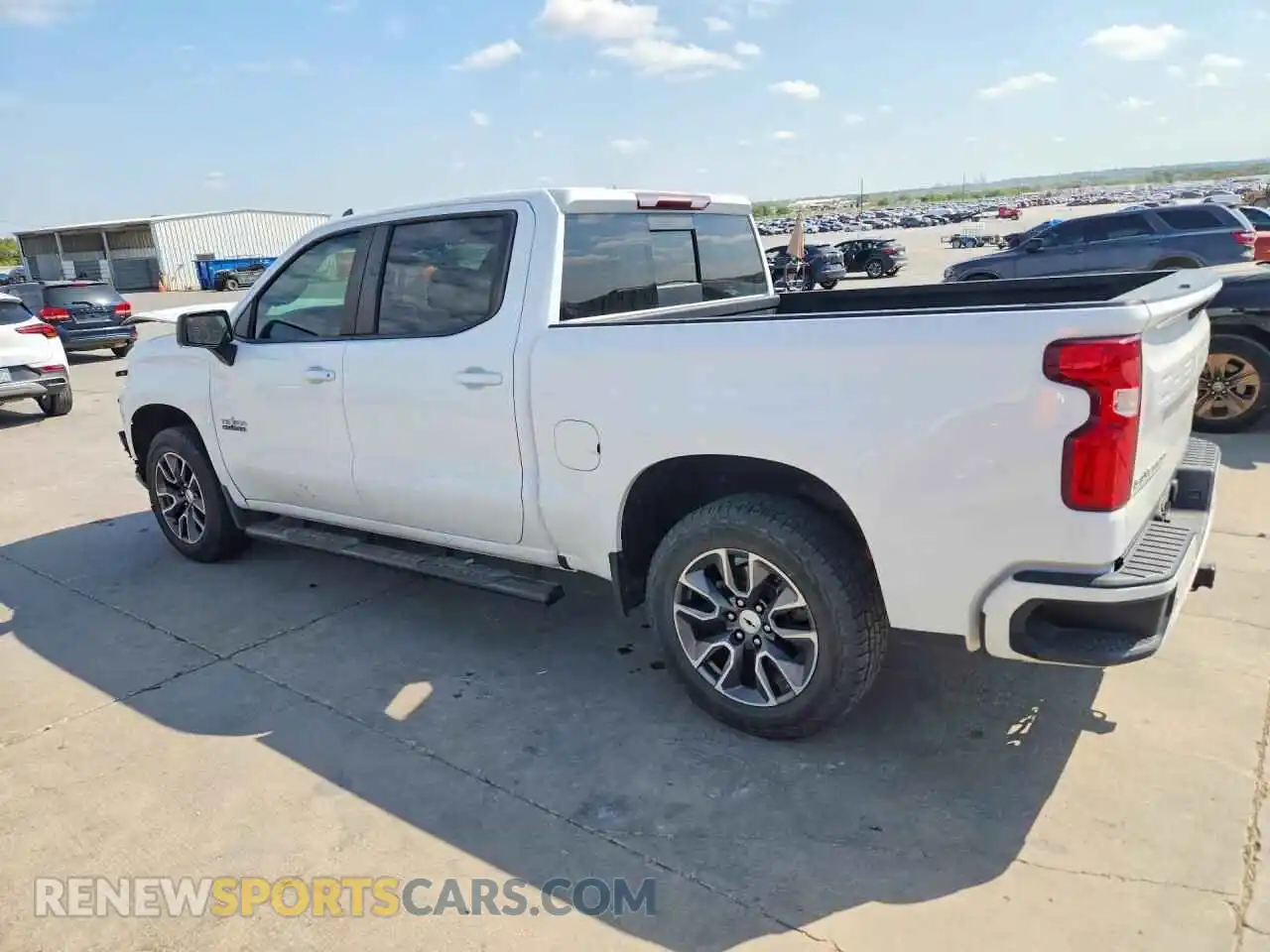 2 Photograph of a damaged car 3GCUYEED8NG122059 CHEVROLET SILVERADO 2022