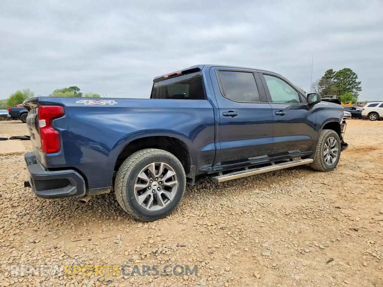 3 Photograph of a damaged car 3GCUYEEDXNG112651 CHEVROLET SILVERADO 2022