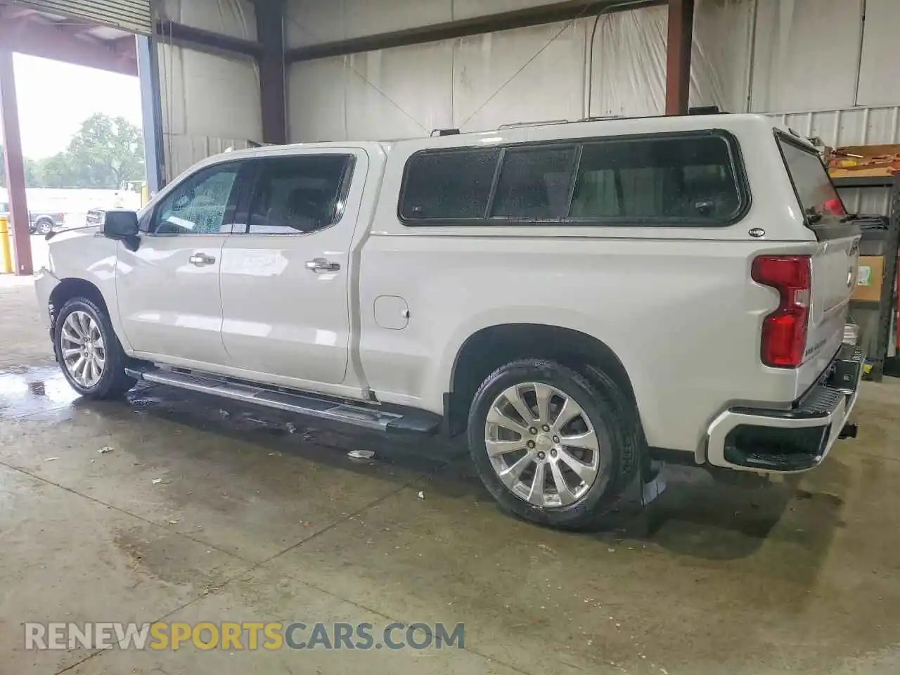 2 Photograph of a damaged car 3GCUYHED6NG151643 CHEVROLET SILVERADO 2022