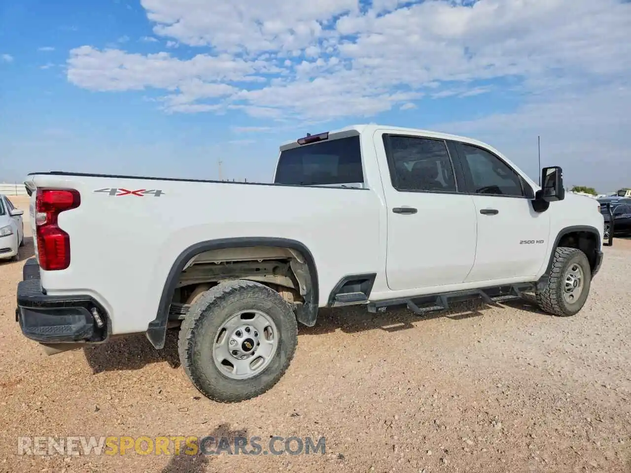 3 fotografías del automóvil dañado 1GC1YLE7XPF140374 CHEVROLET SILVERADO 2023