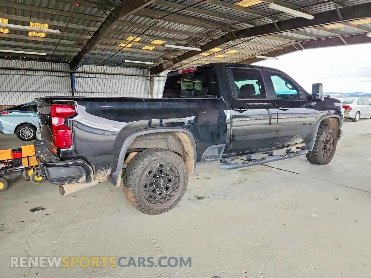 3 fotografías del automóvil dañado 1GC4YNEY1PF228392 CHEVROLET SILVERADO 2023
