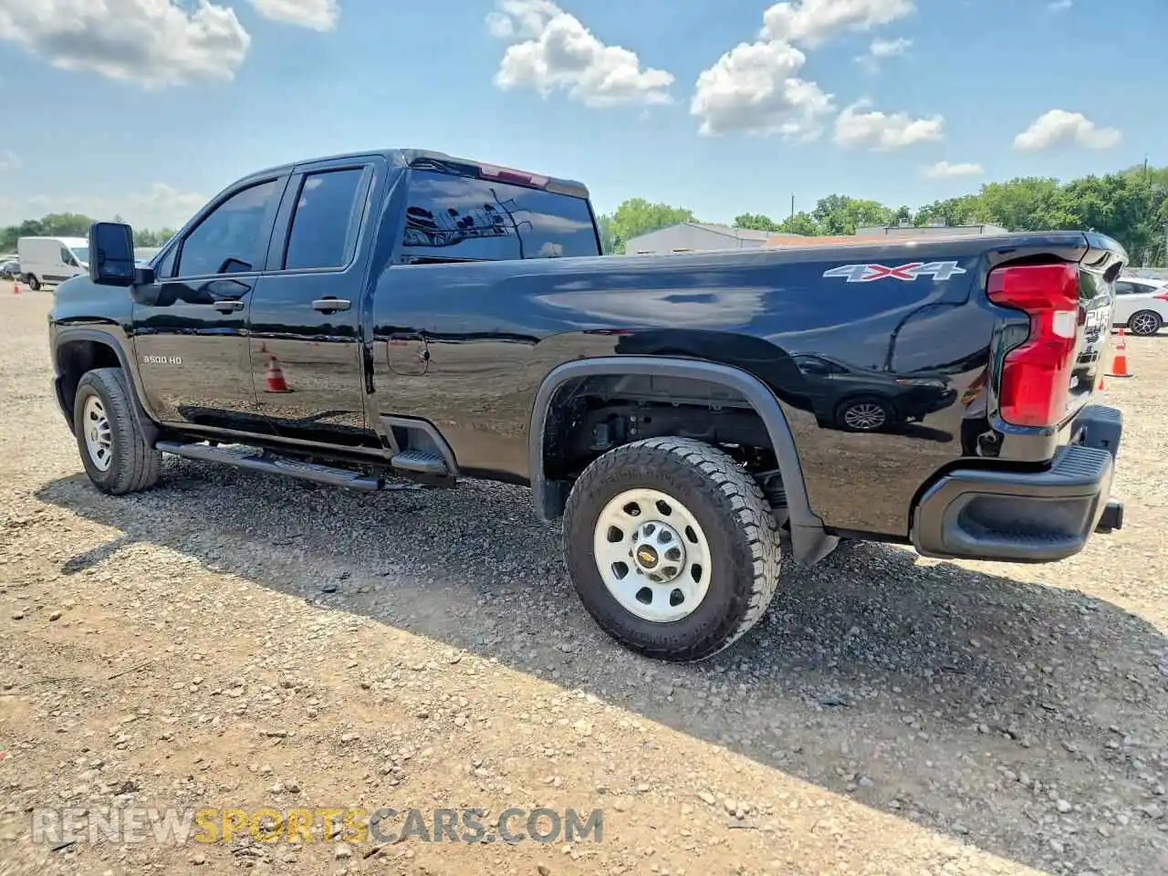 2 Фотография поврежденного автомобиля 1GC5YSE75PF205868 CHEVROLET SILVERADO 2023