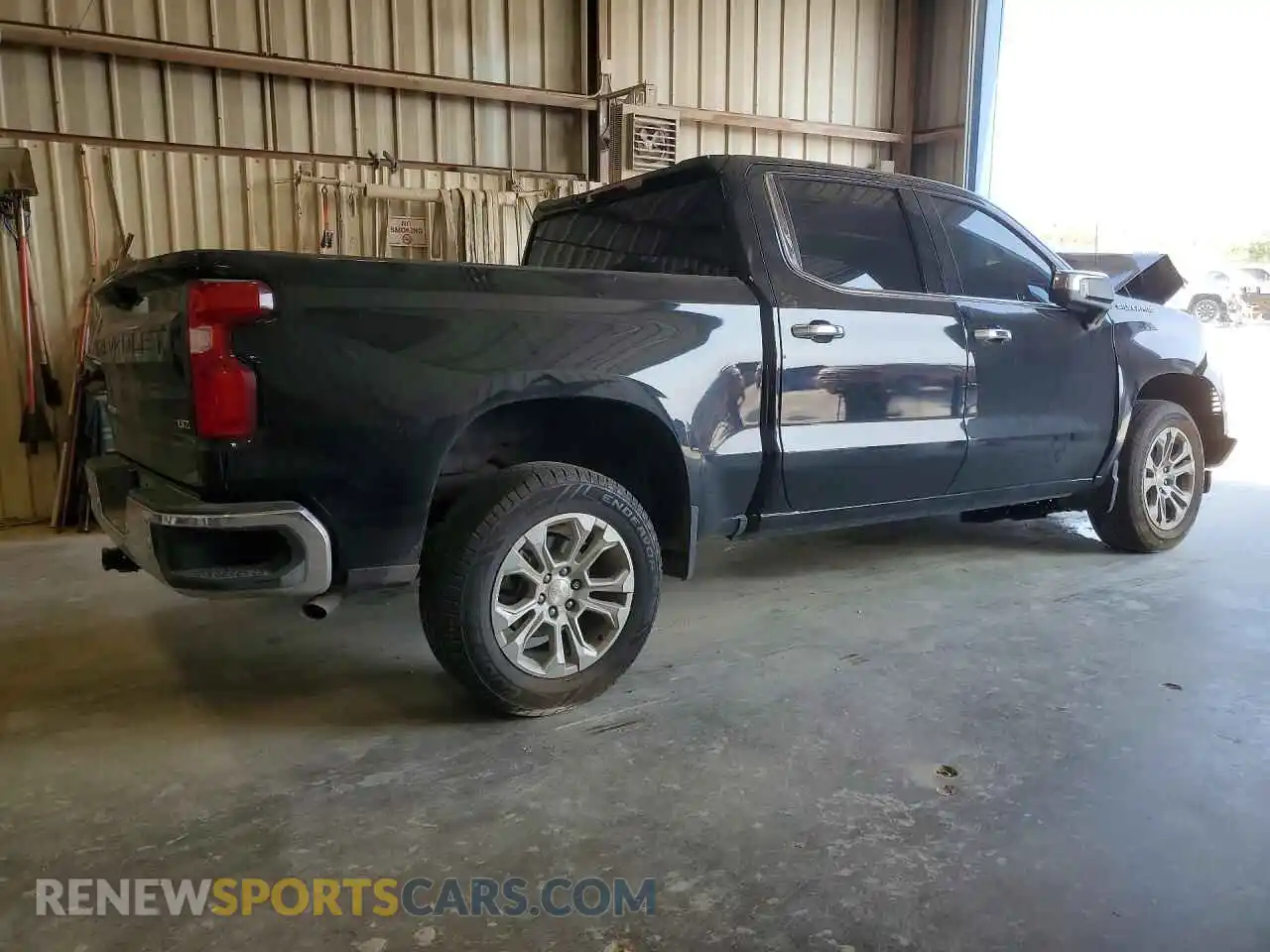 3 fotografías del automóvil dañado 1GCPAEED8PZ113642 CHEVROLET SILVERADO 2023